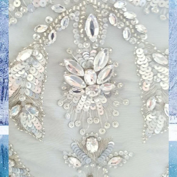 *$7,000 OSCAR DE LA RENTA EXCLUS SILK LIGHT BLUE CRYSTAL EMBROID RUNWAY DRESS 8